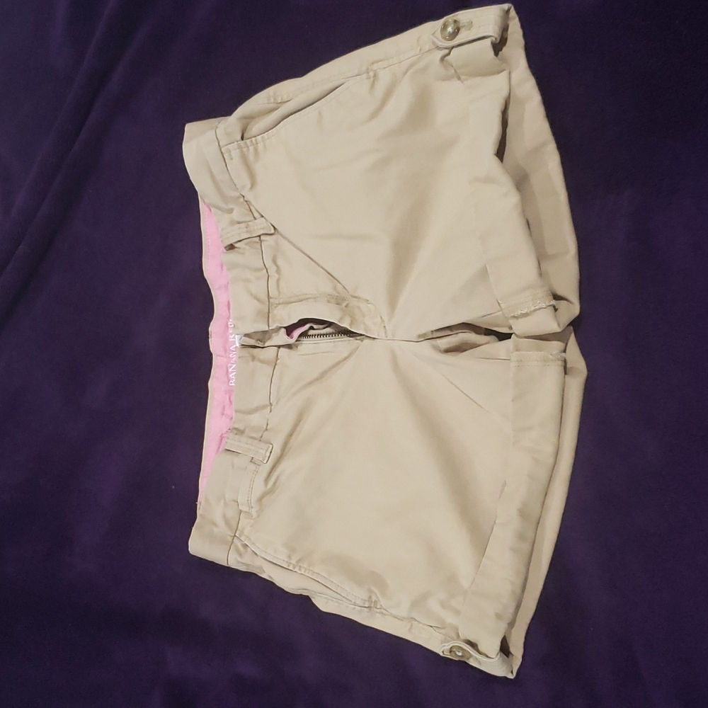 Banana Republic Khaki Shorts -Stretch- Size 2